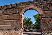 Villa Adriana, il pecile, maestoso peristilio destinato alle passeggiate dell'imperatore. 